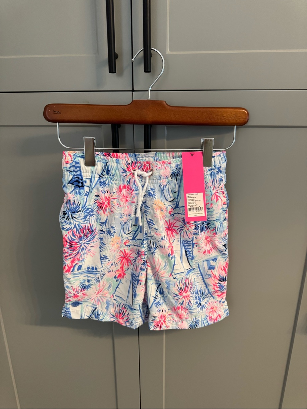 NWT Lilly Pulitzer Boys swim trunk size M (6-7)